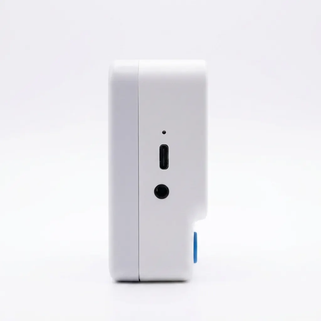 Nowa device side view showing the USB-C port and headphone jack